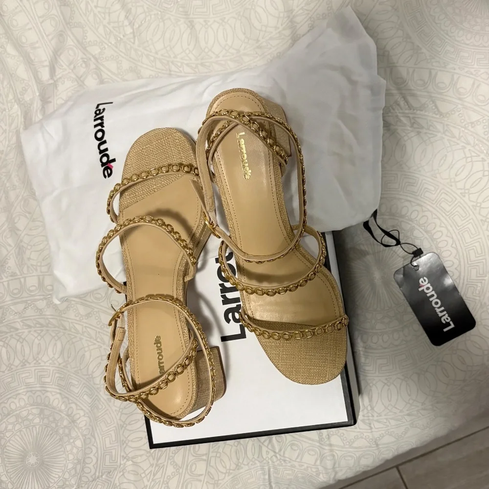 NWT in box Larroude Gio Milanina Sandal In Beige Raffia Size 8 - Picture 5 of 6